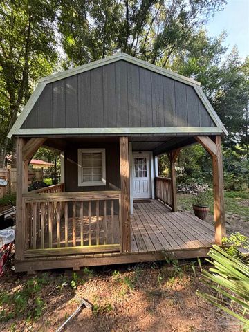 4832 W Spencer Field Rd, Pace, FL 32571