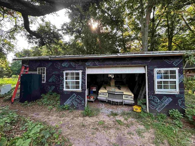 4832 W Spencer Field Rd, Pace, FL 32571