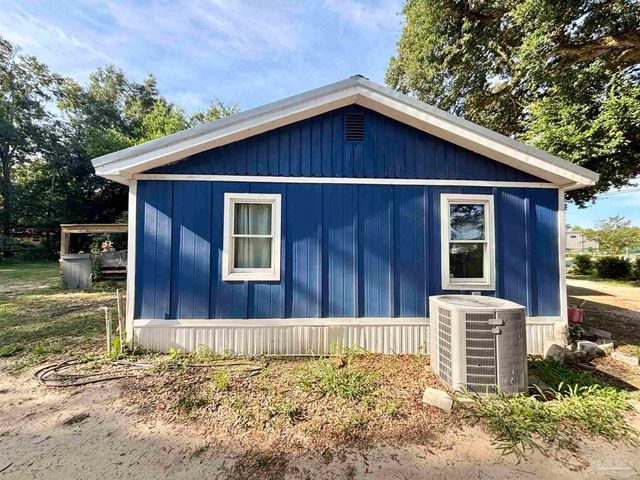 4832 W Spencer Field Rd, Pace, FL 32571