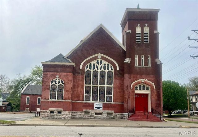 720 Henry Street, Alton, IL 62002