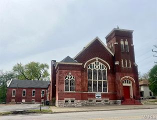 720 Henry Street, Alton, IL 62002