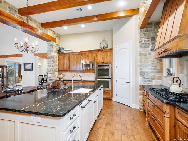 432 Starling Pass, Spring Branch, TX 78070