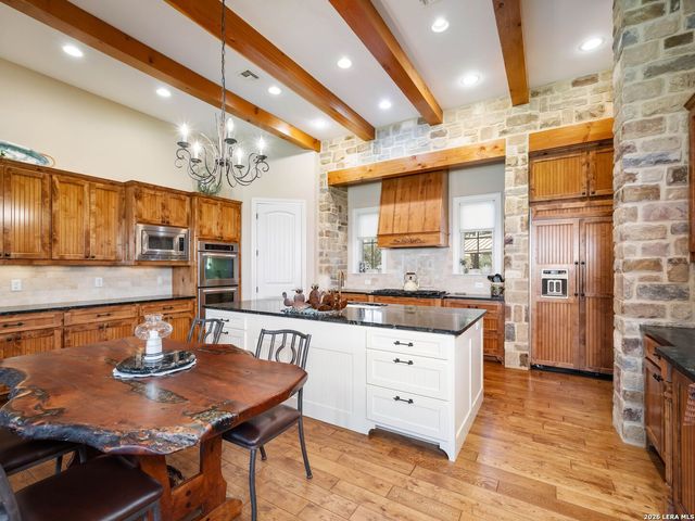 432 Starling Pass, Spring Branch, TX 78070