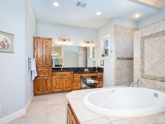 432 Starling Pass, Spring Branch, TX 78070