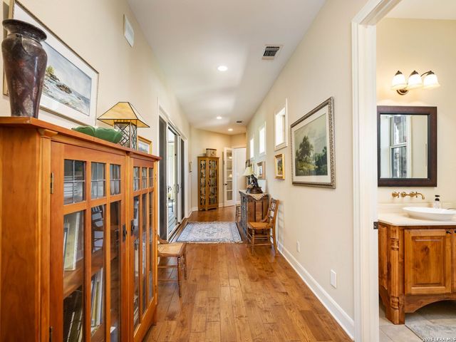 432 Starling Pass, Spring Branch, TX 78070