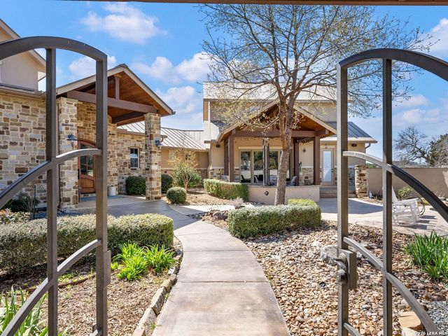 432 Starling Pass, Spring Branch, TX 78070