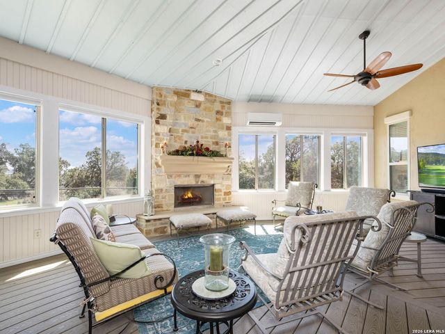 432 Starling Pass, Spring Branch, TX 78070