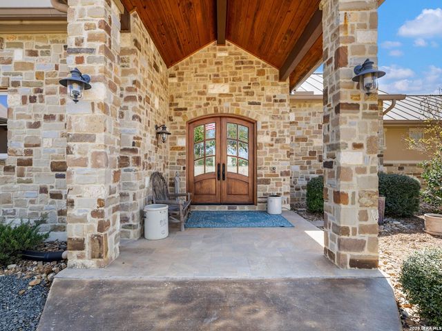 432 Starling Pass, Spring Branch, TX 78070