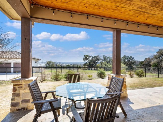 432 Starling Pass, Spring Branch, TX 78070