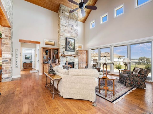 432 Starling Pass, Spring Branch, TX 78070