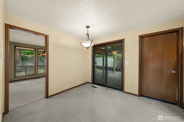 5108 60th Avenue Ct W, University Place, WA 98467