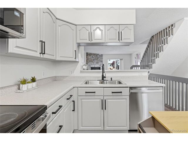 10701 W Dartmouth Ave, Lakewood, CO 80227