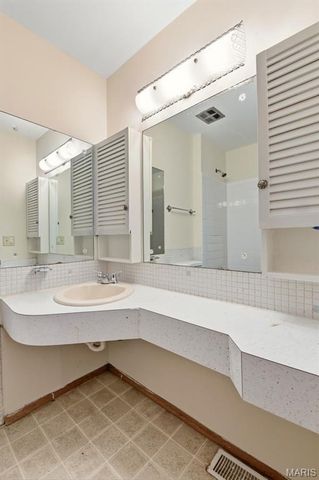 11625 Mehl Avenue, Florissant, MO 63033