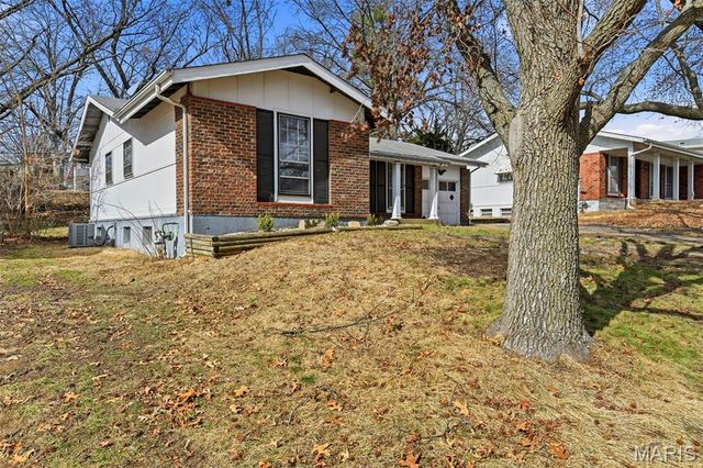 11625 Mehl Avenue, Florissant, MO 63033