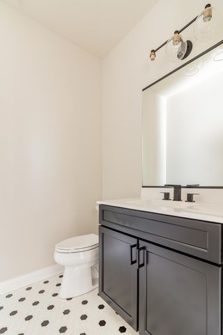7620 E 115th Avenue, Crown Point, IN 46307