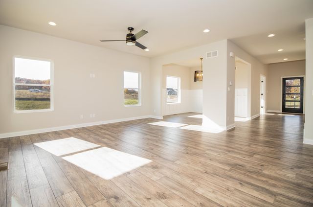 7620 E 115th Avenue, Crown Point, IN 46307