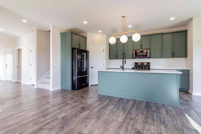7620 E 115th Avenue, Crown Point, IN 46307