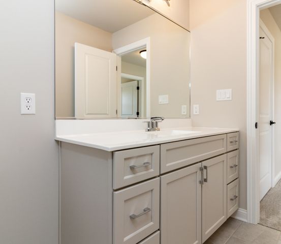 7620 E 115th Avenue, Crown Point, IN 46307