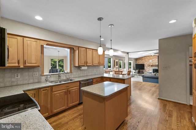 20646 HAZELNUT CT, Germantown, MD 20874