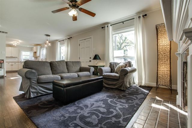 9412 Peninsula Drive, Dallas, TX 75218