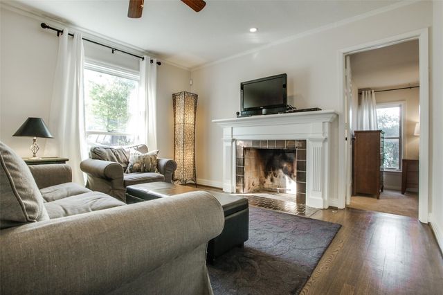 9412 Peninsula Drive, Dallas, TX 75218