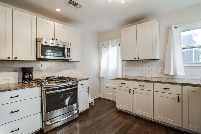 9412 Peninsula Drive, Dallas, TX 75218