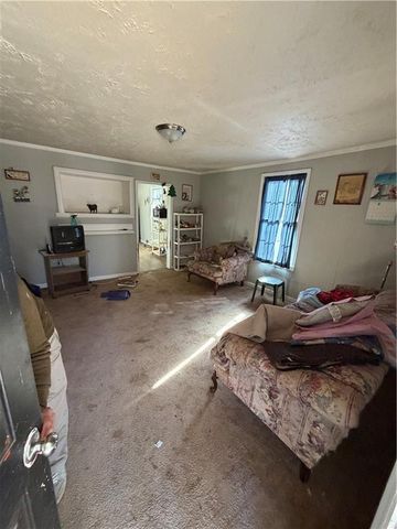 109 Barnesville Avenue, Barnesville, GA 30204