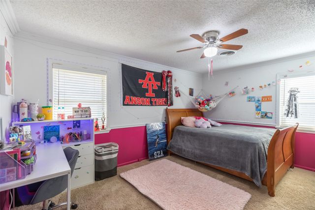 715 Avenue J, Anson, TX 79501