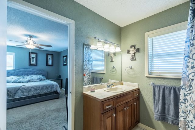 715 Avenue J, Anson, TX 79501