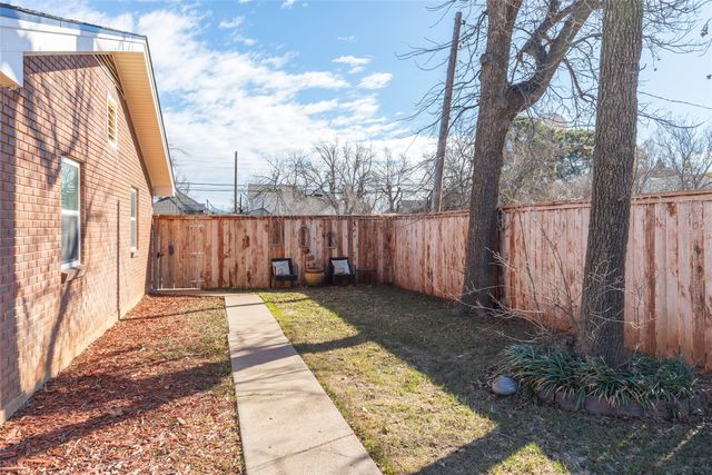 715 Avenue J, Anson, TX 79501