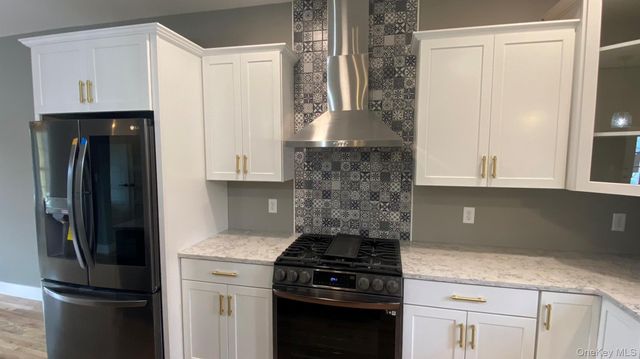 546 S Plank Road, Westtown, NY 10998