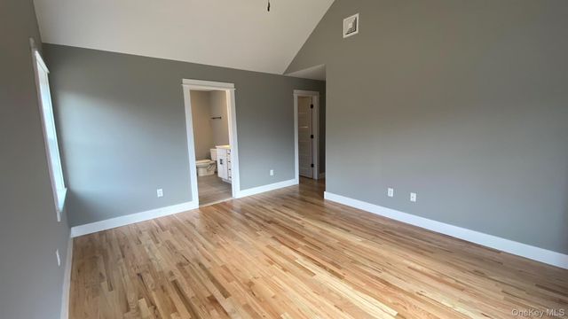 546 S Plank Road, Westtown, NY 10998