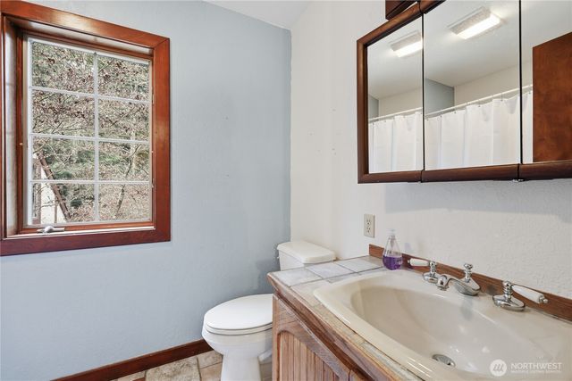 90 Oak Shore Drive, Port Townsend, WA 98368