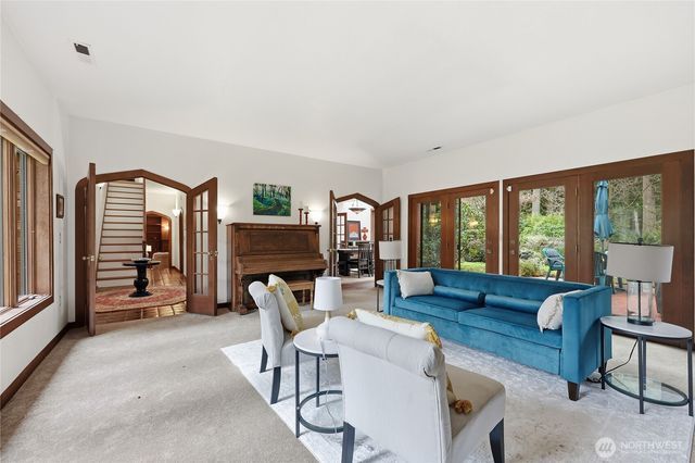 90 Oak Shore Drive, Port Townsend, WA 98368