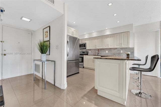 200 Diplomat Pkwy 729, Hallandale Beach, FL 33009