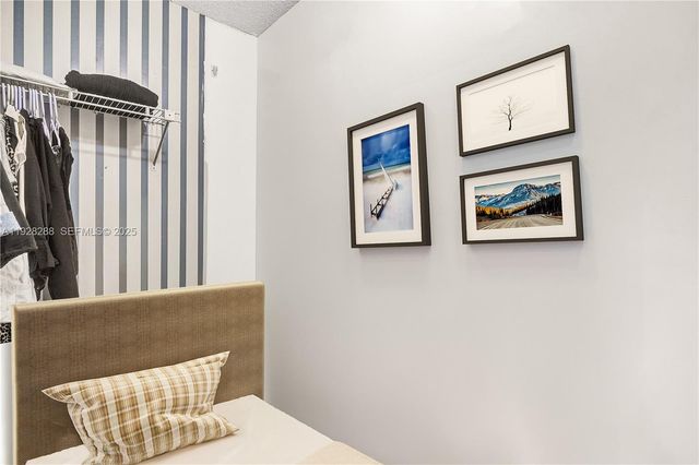 200 Diplomat Pkwy 729, Hallandale Beach, FL 33009