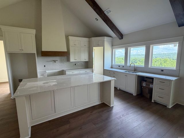 280 Castleberry Road, Greenbrier, AR 72058