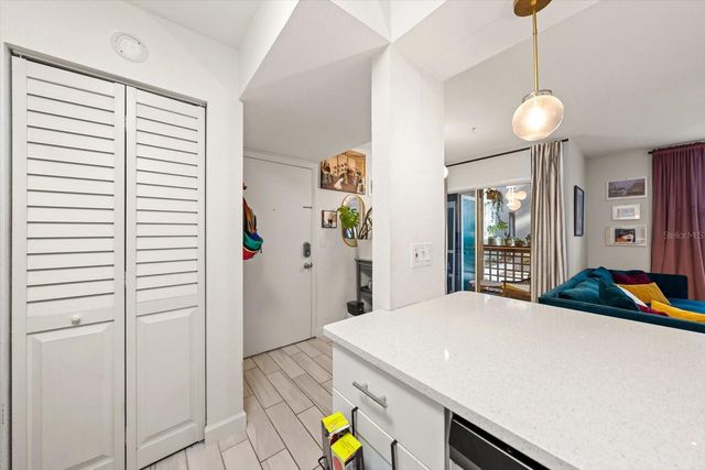 606 S ALBANY AVENUE 5, Tampa, FL 33606