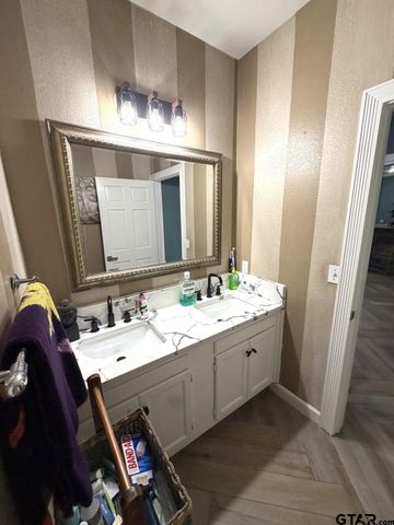 2122 GARDEN VALLEY ROAD, Tyler, TX 75702