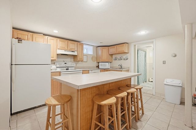 625 Canton Ave, Milton, MA 02186