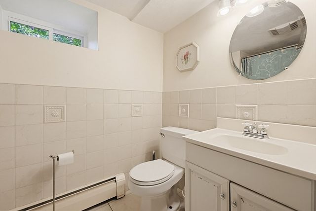 625 Canton Ave, Milton, MA 02186