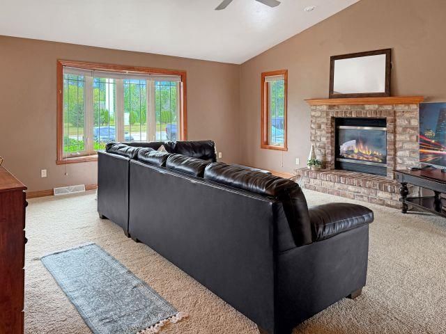 3136 EGAN LANE, Green Bay, WI 54311