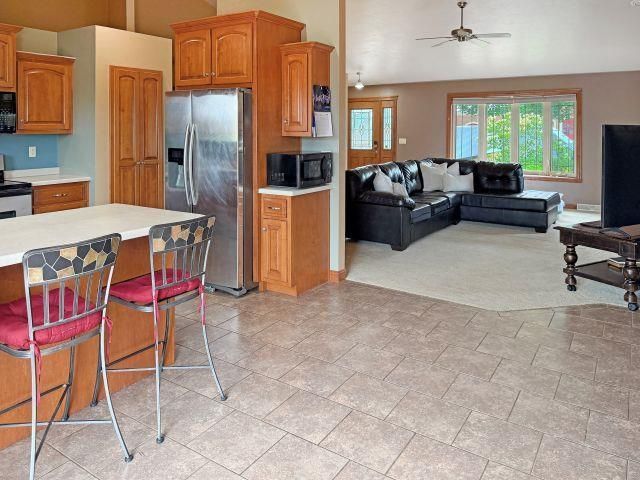 3136 EGAN LANE, Green Bay, WI 54311