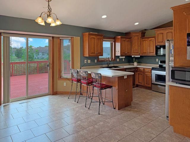 3136 EGAN LANE, Green Bay, WI 54311
