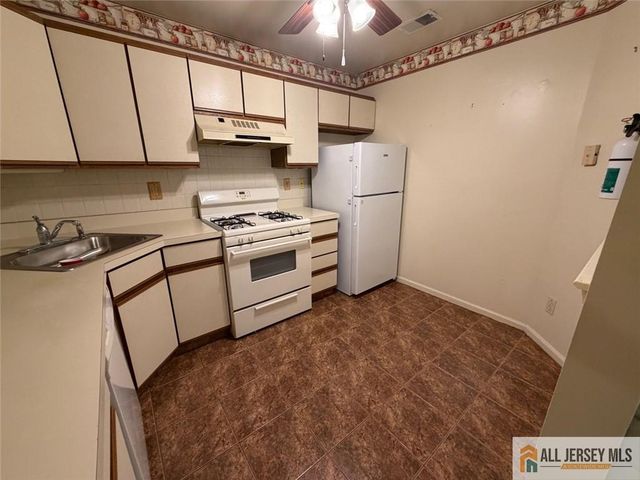 2509 Candlelight Court 2509, Helmetta, NJ 08828