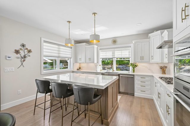 109 Harvard Avenue, Auburn, NH 03032