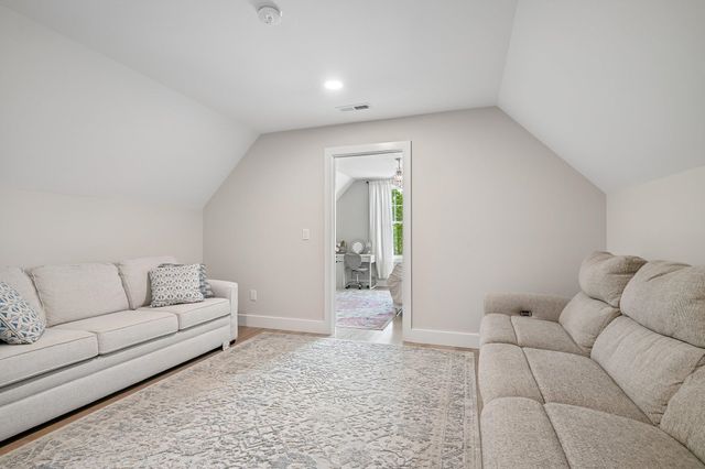 109 Harvard Avenue, Auburn, NH 03032