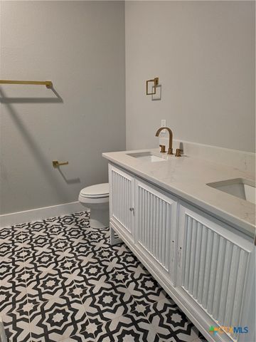 1122 Northcross Drive, Salado, TX 76571