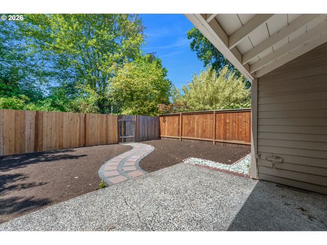 16735 Sw MATADOR Ln, King City, OR 97224