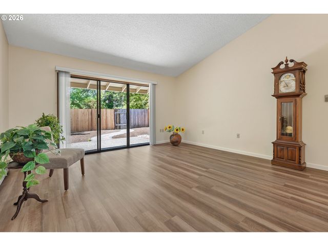 16735 Sw MATADOR Ln, King City, OR 97224